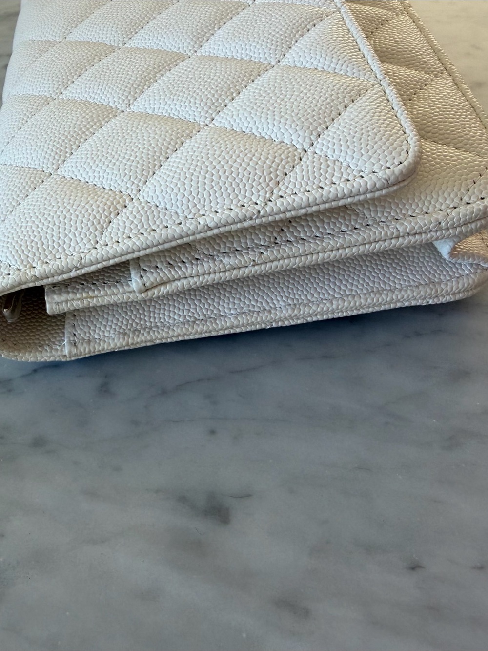 Chanel White Wallet on chain - Authentic - Picture 5 of 16